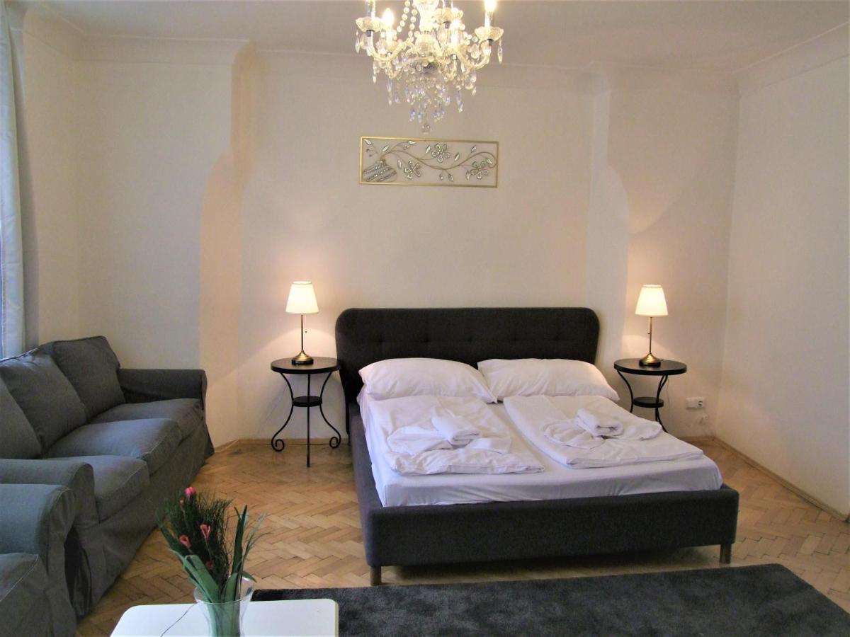 Apartament Charles Bridge Praga